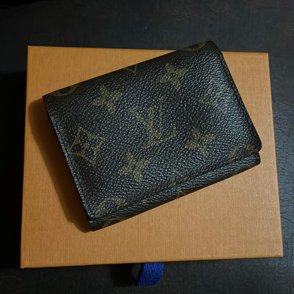 Pre owned louis vuitton wallet